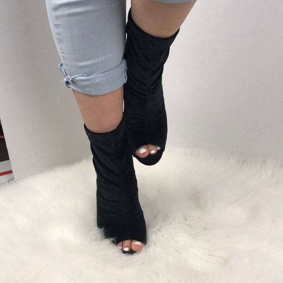 Pep Toe Suede Booties - Picture 3 of 7